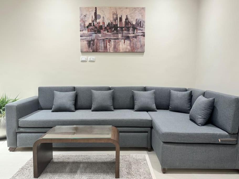 Elegance Tower Aparthotel Giza Екстериор снимка
